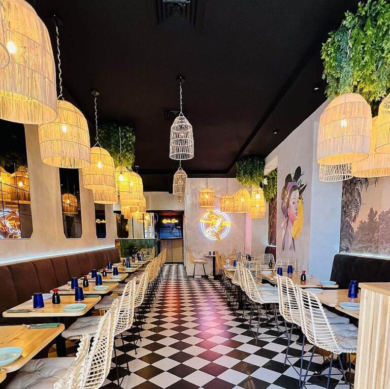 Menu Salmon Sushi Casablanca December 2023 150422-693500